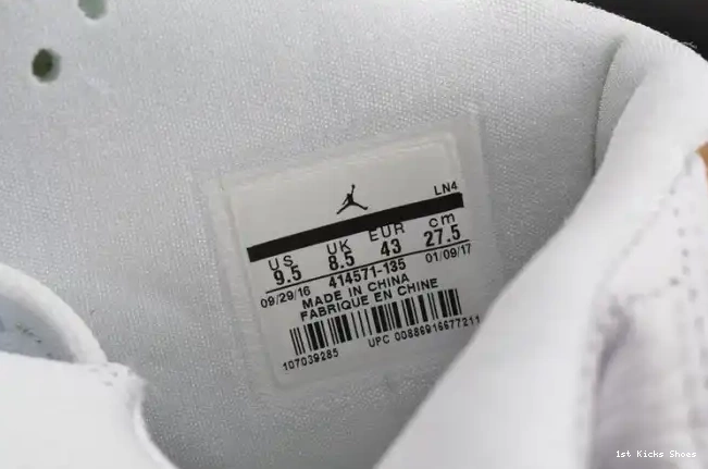 1st Kicks Shoes 13 AIR JORDAN RETRO 414571-135 white 